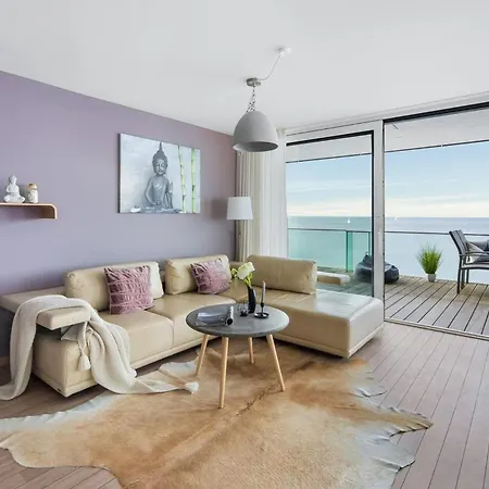Penthouse Apartment *