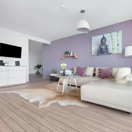 Penthouse Apartment *